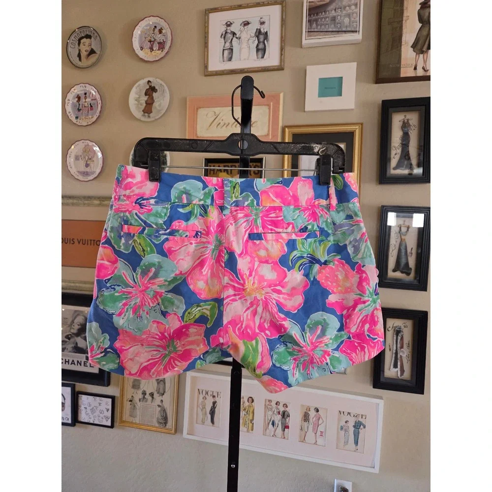 Lilly Pulitzer 5 Inch Callahan Shorts in the Beckon Blue Jungle‎ Utopia